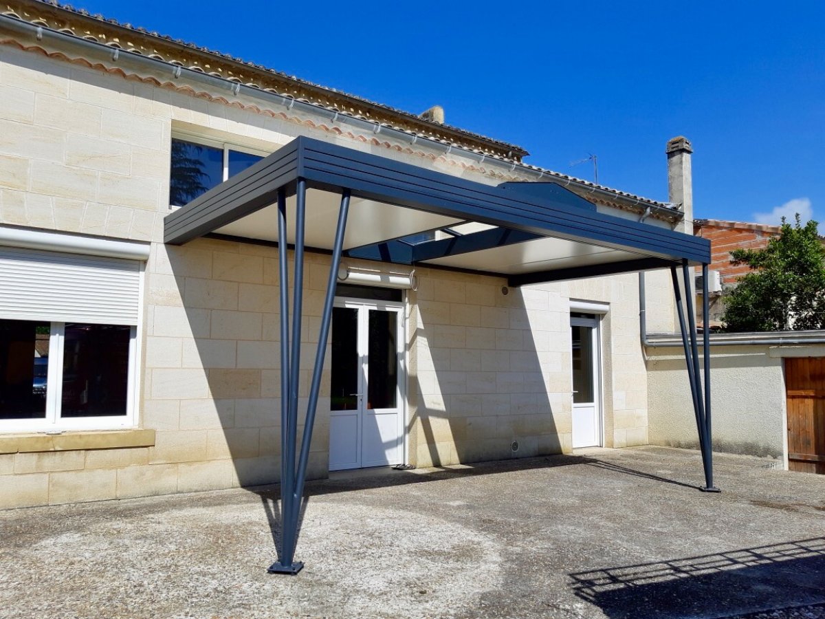 Tout savoir sur les pergolas bioclimatiques